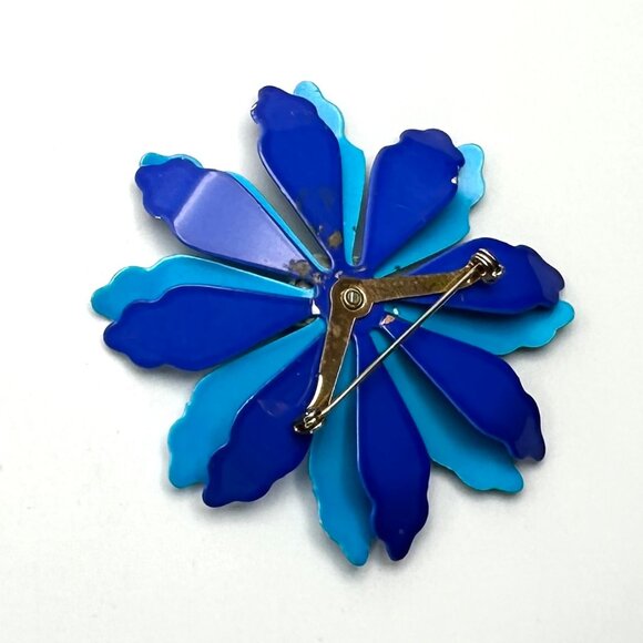 Cool Blues— Authentic 1960s Flower Power Enamel Brooch  2 1/2"  — EUC - Picture 2 of 2